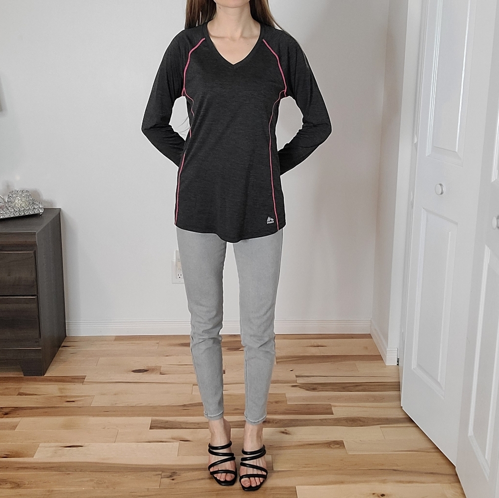Reebok long sleeve top